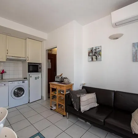Apartment T2 4 Pers, Pieds Dans L'eau Avec Wifi, Parking Et Clim - Fr-1-803-1 Le Lavandou